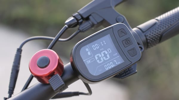 KUGOO G-BOOSTER Motor Power: 800W x 2 Battery Capacity: 48V/23Ah Trade Sutinen EU