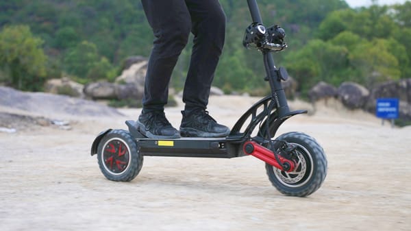 KUGOO G-BOOSTER Motor Power: 800W x 2 Battery Capacity: 48V/23Ah Trade Sutinen EU