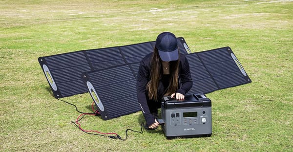 OUKITEL 200W Portable Solar Panel