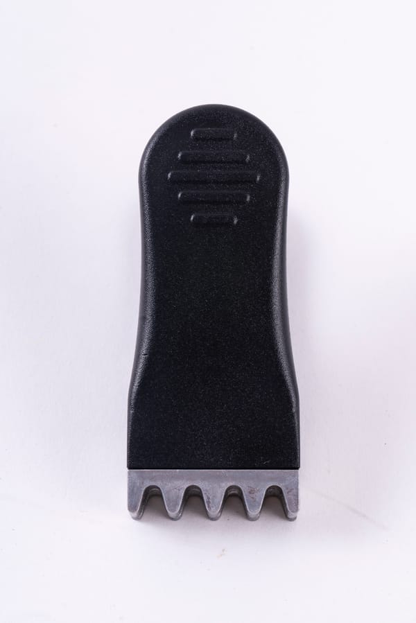 Badminton string clips