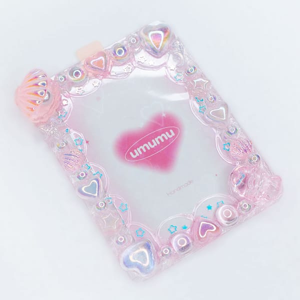 Pearl Clam Pink Photocard Case Side View Pearl Clam Pink Photocard Case Side View
