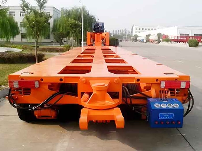 Rear view of ZW Group Goldhofer Hydraulic Modular Trailer with hydraulic modular design Rear view of ZW Group Goldhofer Hydraulic Modular Trailer with hydraulic modular design