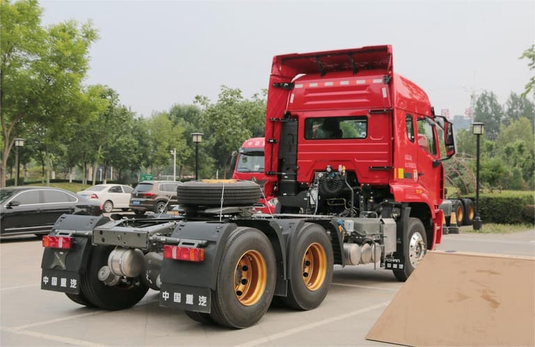 Hohan N7W 400HP 6×4 Tractor Truck rear three quarter view showing axles and fifth wheel