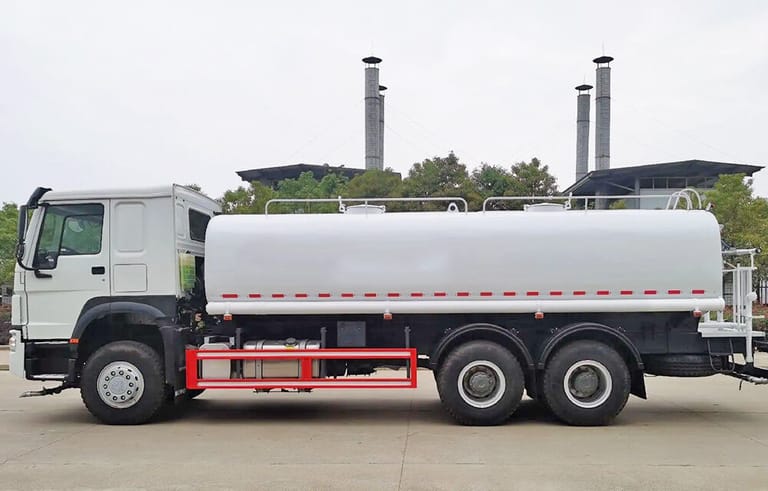 HOWO 371HP 6×4 Water Tanker Truck HOWO 371HP 6×4 Water Tanker Truck