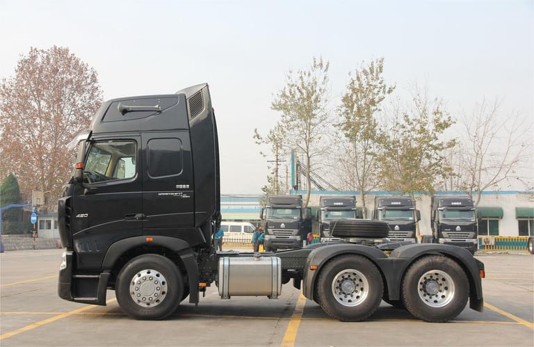 HOWO A7 420HP 6×4 tractor truck side profile HOWO A7 420HP 6×4 tractor truck side profile