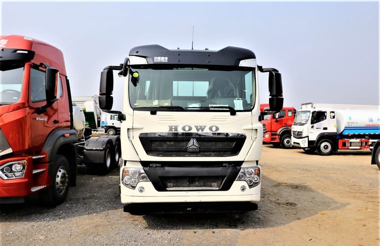 HOWO T5G 6×4 Board Body Cargo Truck HOWO T5G 6×4 Board Body Cargo Truck