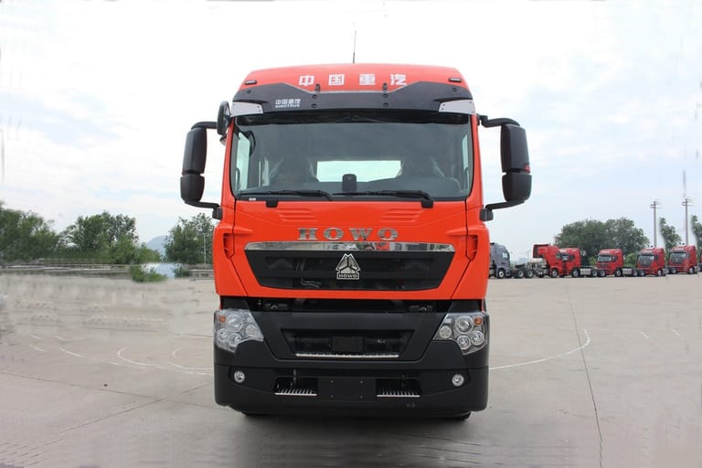 HOWO TX 400HP 4X2 Tractor Truck front view HOWO TX 400HP 4X2 Tractor Truck front view