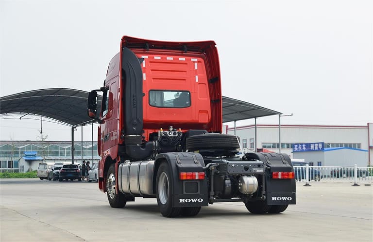 HOWO TH7 540HP 4×2 tractor truck rear three-quarter view HOWO TH7 540HP 4×2 tractor truck rear three-quarter view