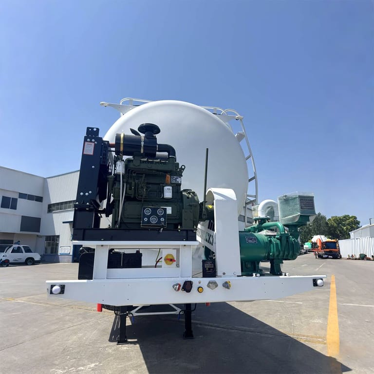 Front view of 3 Axle Dry Bulk Tanker Trailer – highlighting durable frame and aerodynamic design for reliable long-distance operations. Front view of 3 Axle Dry Bulk Tanker Trailer – highlighting durable frame and aerodynamic design for reliable long-distance operations.