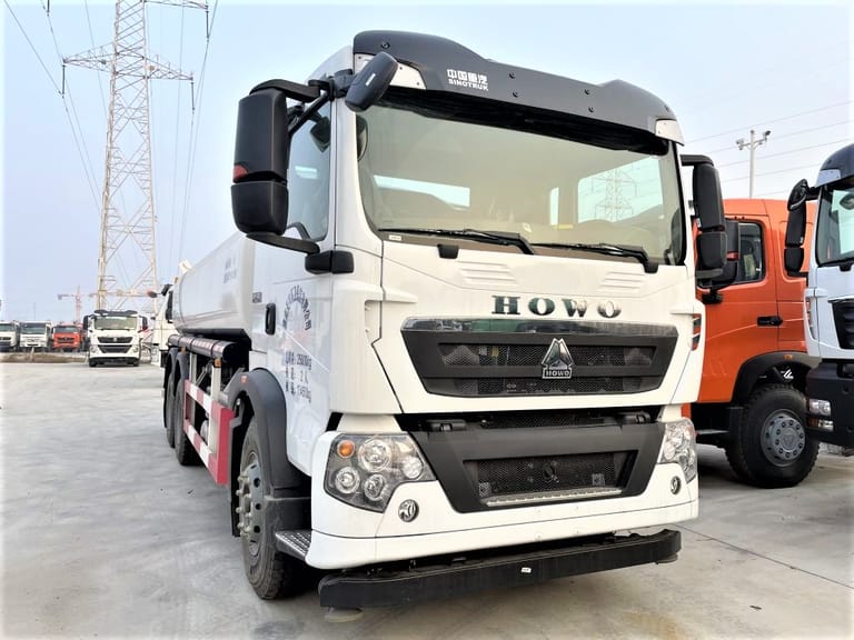 HOWO 6×4 Water Sprinkler Truck HOWO 6×4 Water Sprinkler Truck