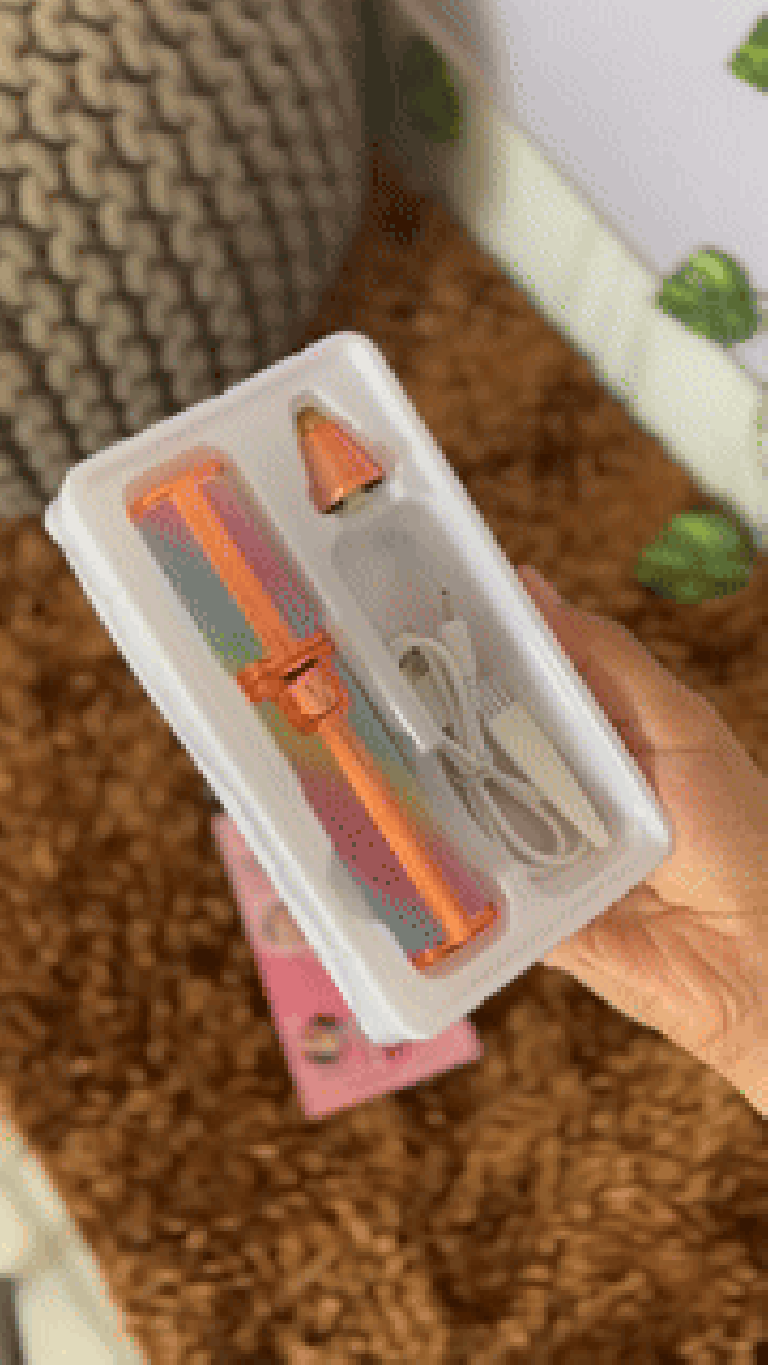 2-in-1 eyebrow shaver and facial hair remover