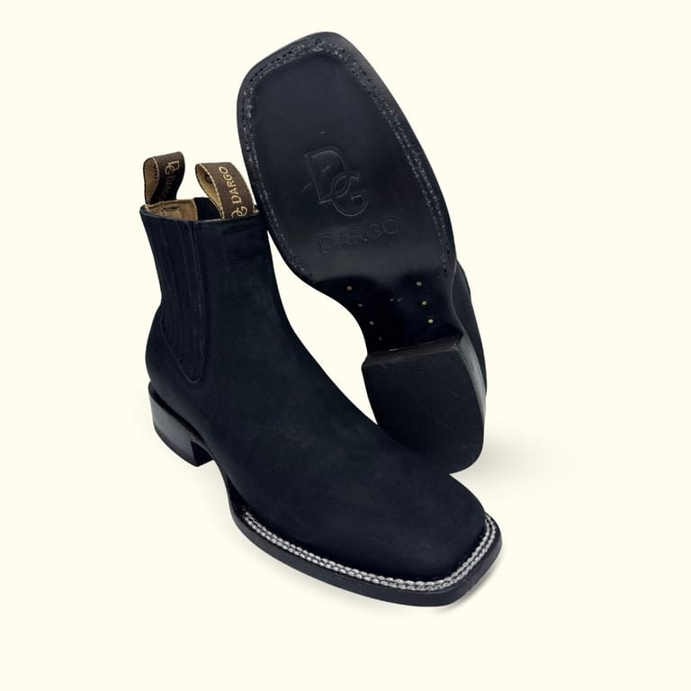 Bontines-dargo-completamente-de-piel-con-acabado-nubuck-negro-forro-y-plantillaa-piel-de-res-suela-de-cuero-la-contrucción-es-welt-botas-artesanales-hecho-en-mexico