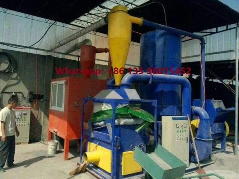 Electrostatic separation type large cable recycling machine