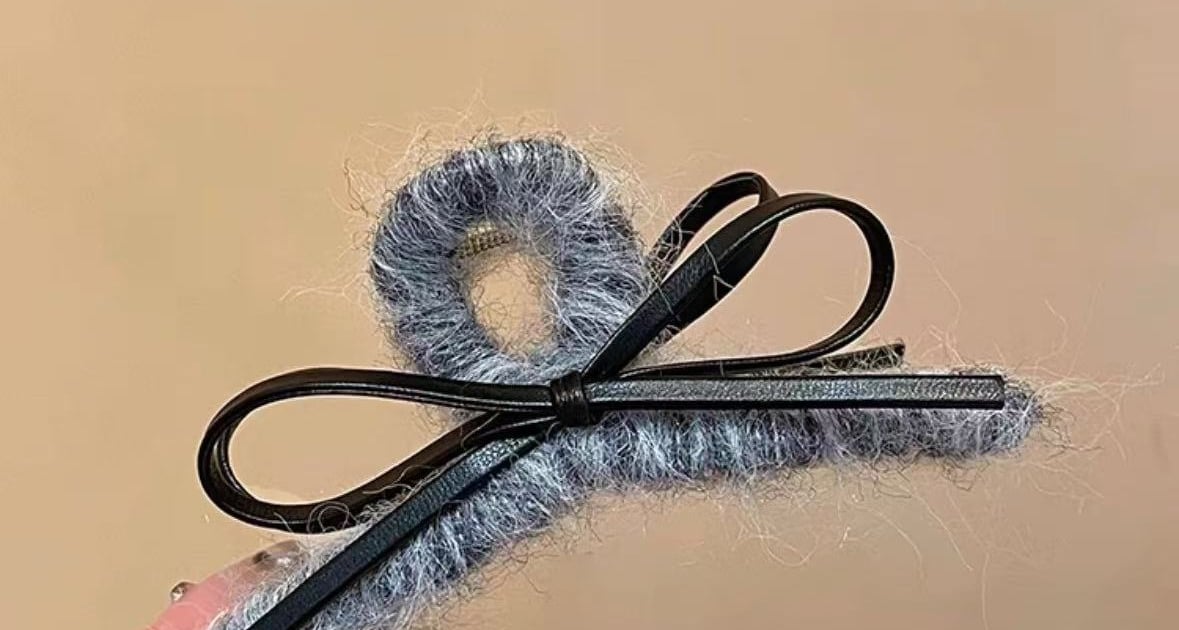 Grey Fuzzy Ribbon Claw Clip