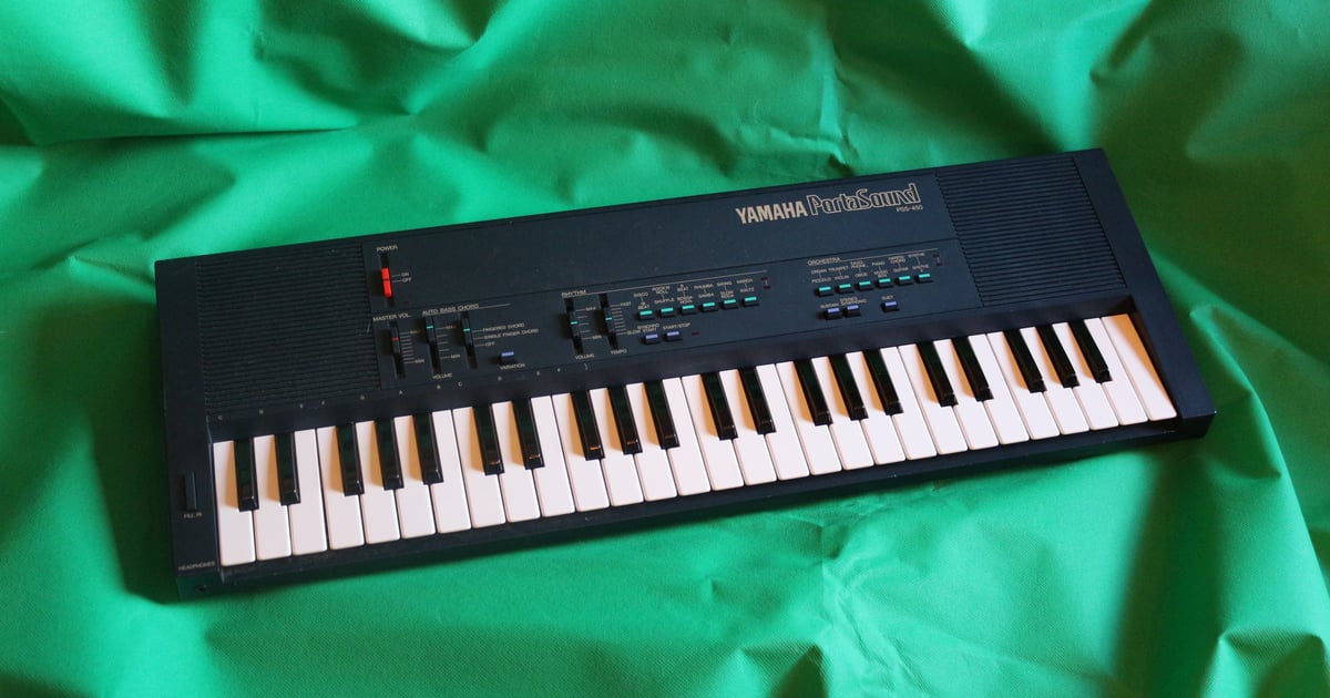 Yamaha Portasound PSS-450 Vintage Beautiful Sounding Synth