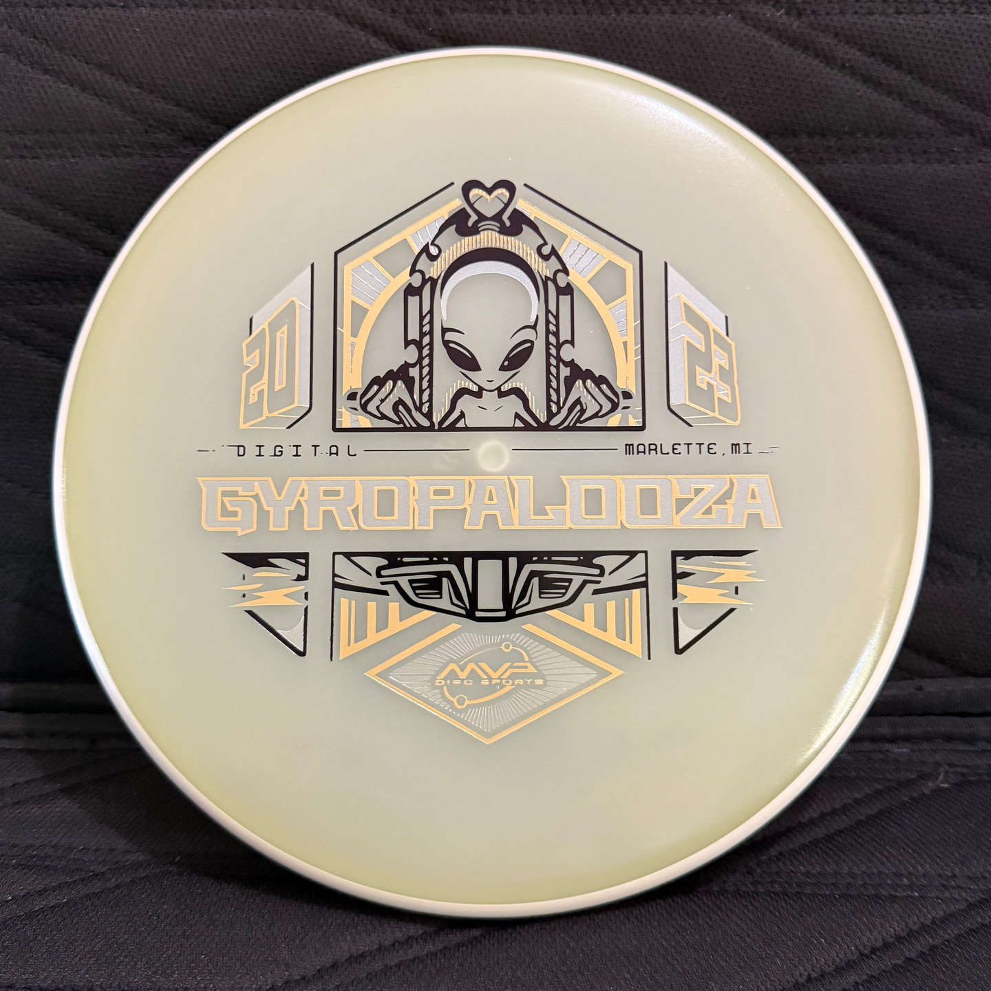 Disc Golf Equipment for sale | Breakin Chains Disc Golf