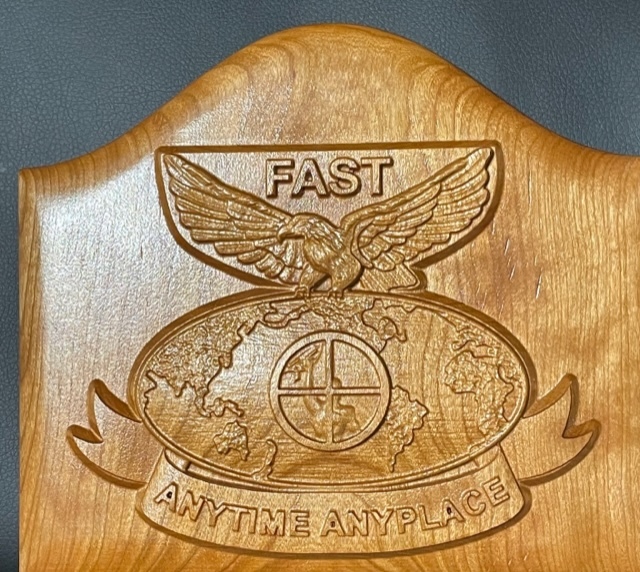 米軍　木製プレート Marine Corps & USA | Leatherneck Wood Carver