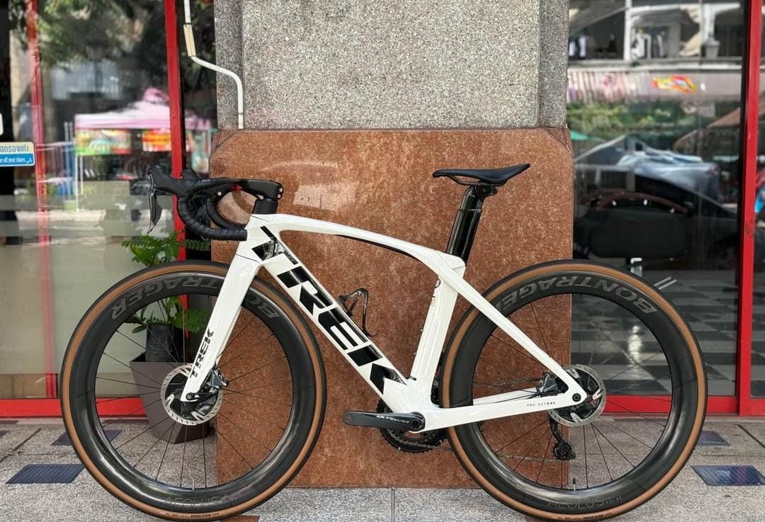 TREK Madone SL6 Segafredo 2019年 52サイズ TREK MADONE SL6-ROAD BIKE SIZE-52CM | SYCLES