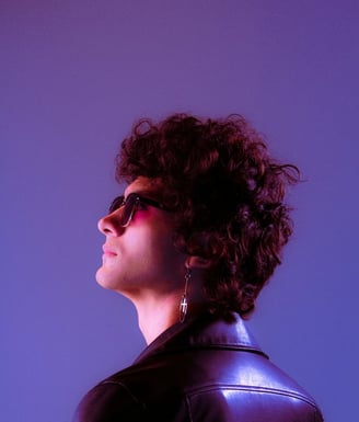 woman in black shirt wearing sunglasses