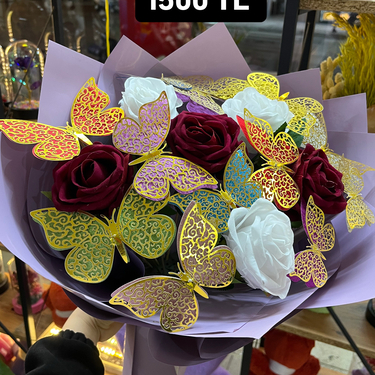 Dekoratif Çiçek Buketi