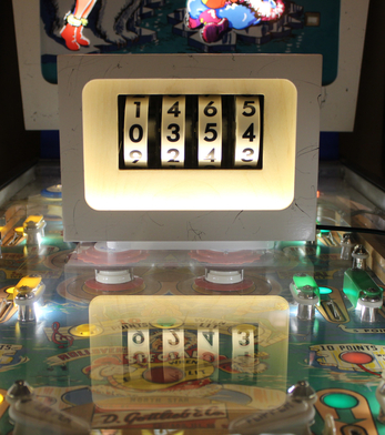 The Classic - Customizable Score Reel Clock