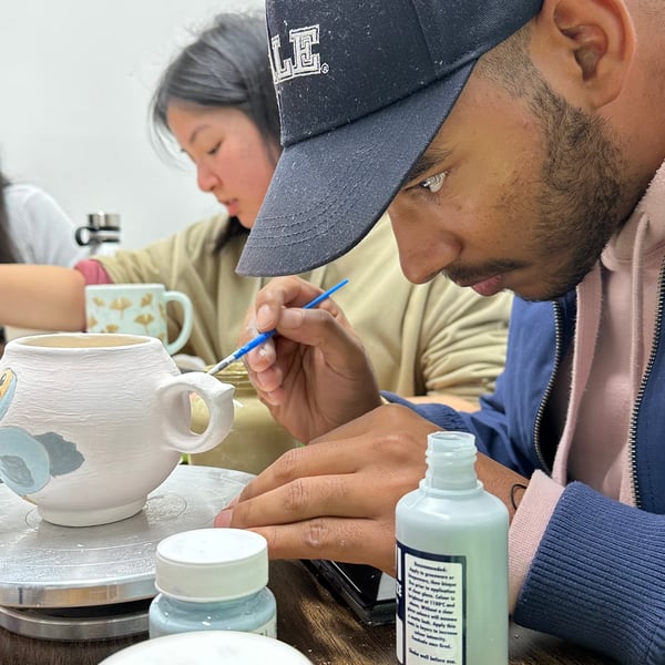 paint and sip pottery