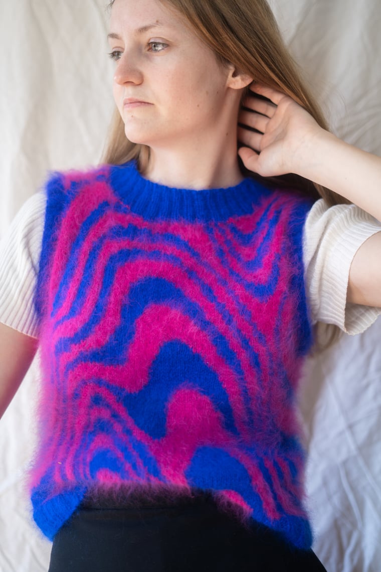 Swirly Top by Caledonia Dreamin'