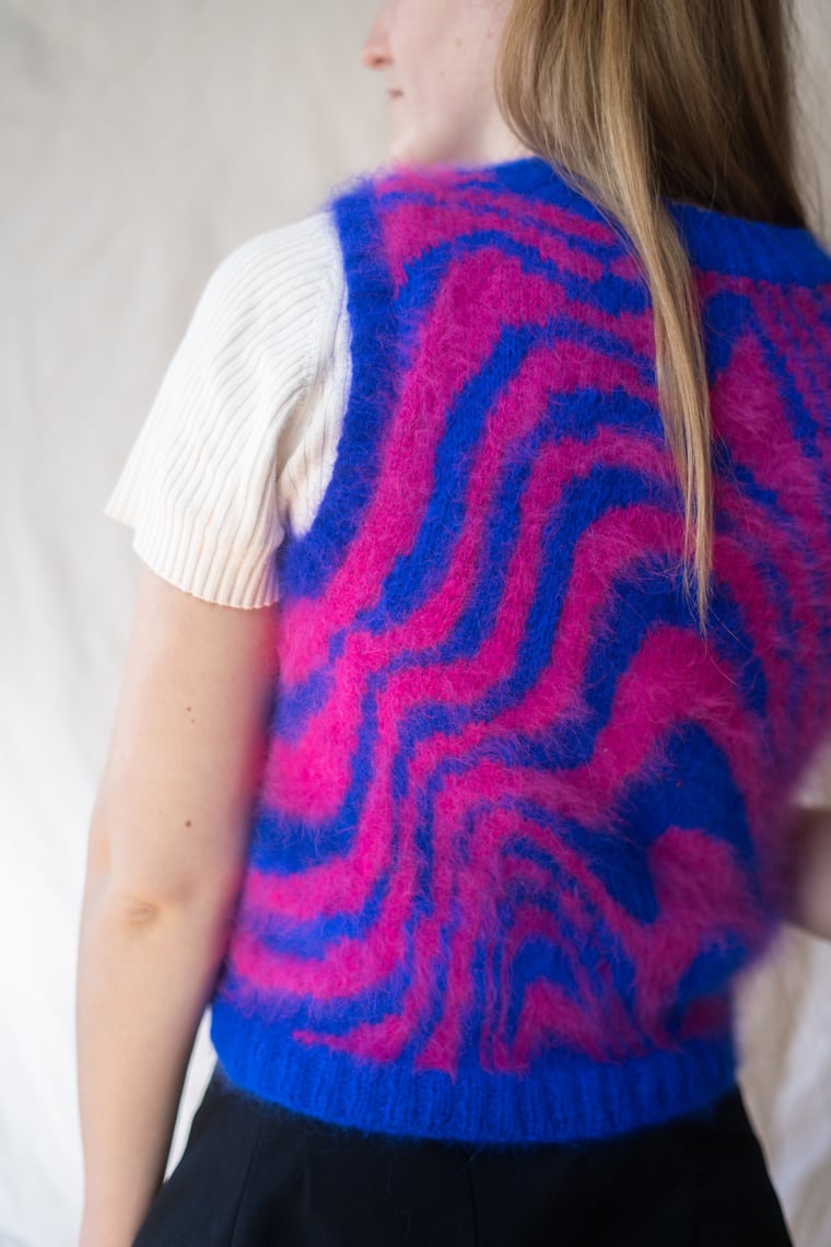 Swirly Top, view 3