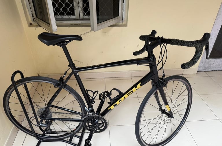 Trek Domane AL 2 Road Bike -58 cms -2022 | SYCLES