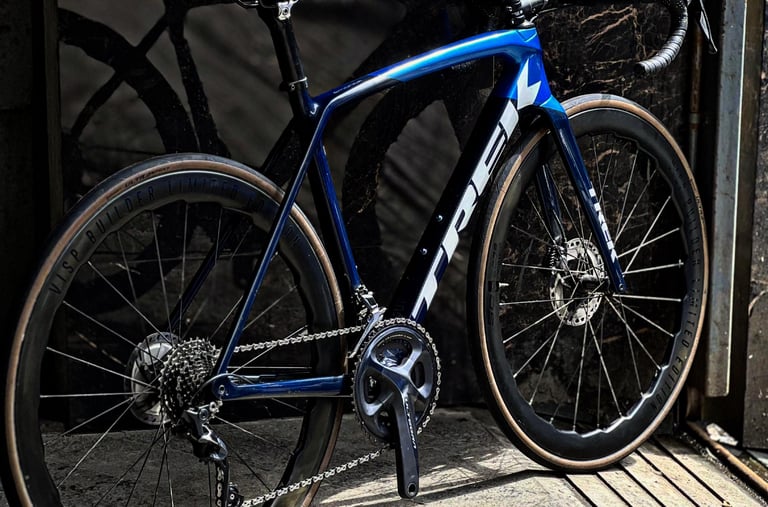 TREK EMONDA SL5 サイズ54 トレック TREK エモンダ EMONDA SL5 DISC 2021年モデル 54サイズ
