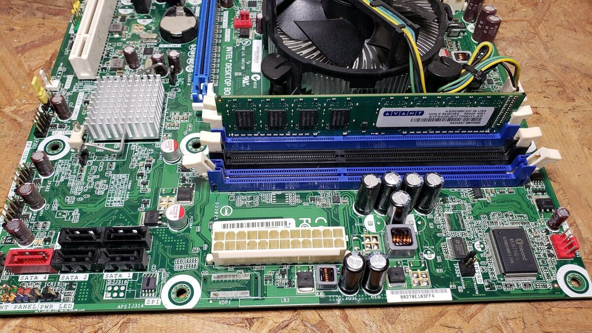 Intel DQ57TM Motherboard MicroATX