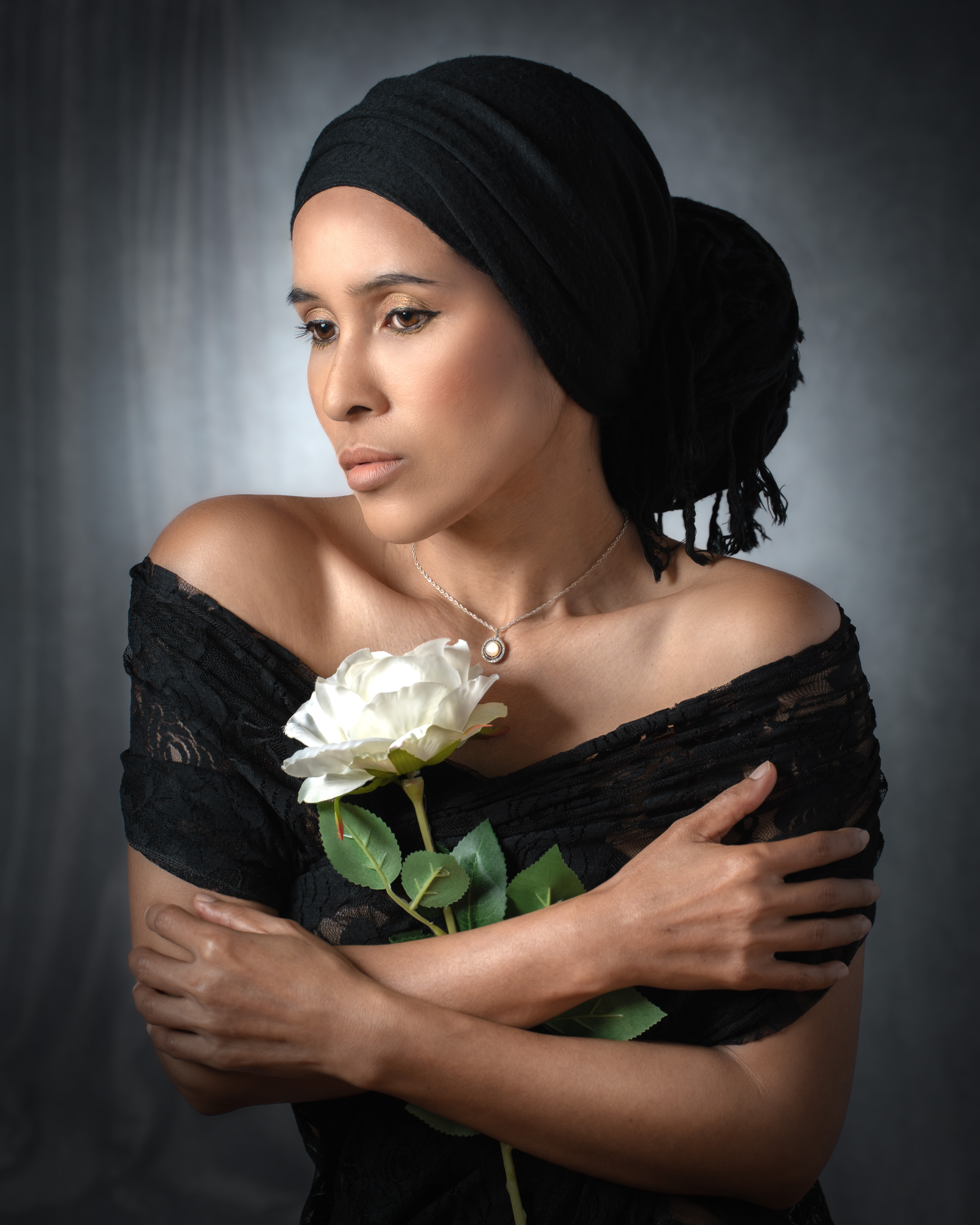 100 Digital Backdrops for Fine Art Photography 