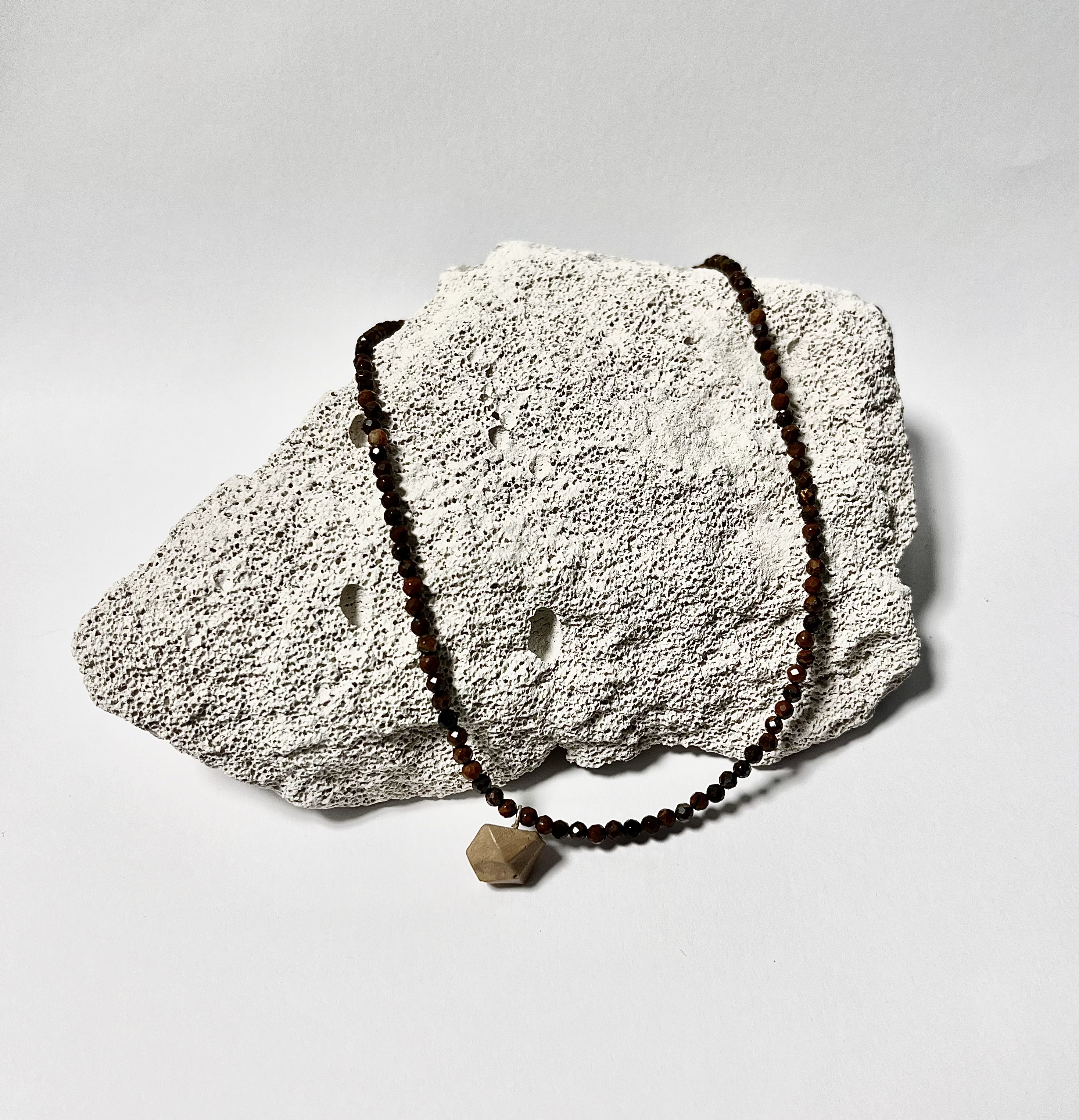 Vėrinys DRĄSA / Necklace COURAGE