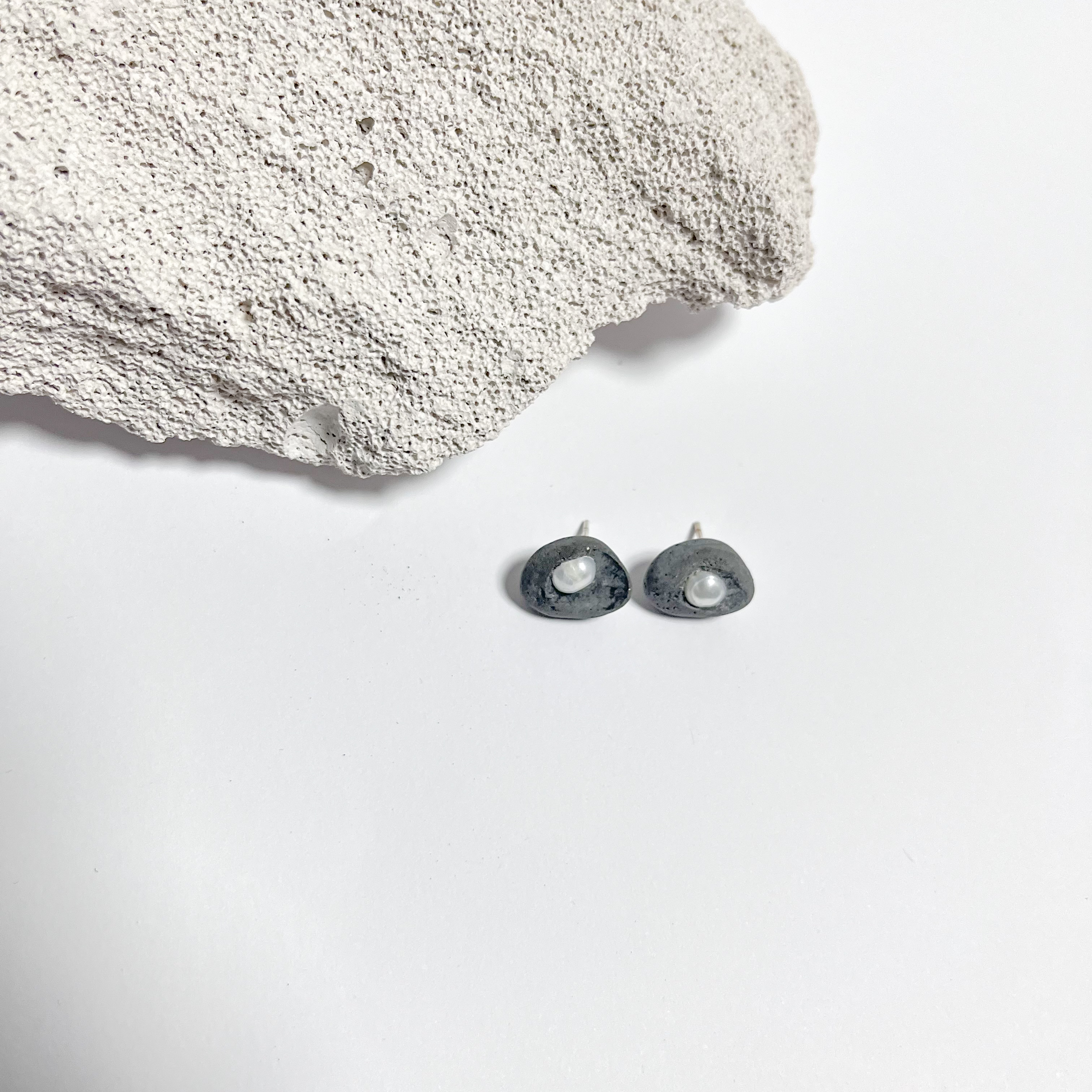 Auskarai ATRADIMAI - PERLAI / Earrings DISCOVERIES - PEARLS