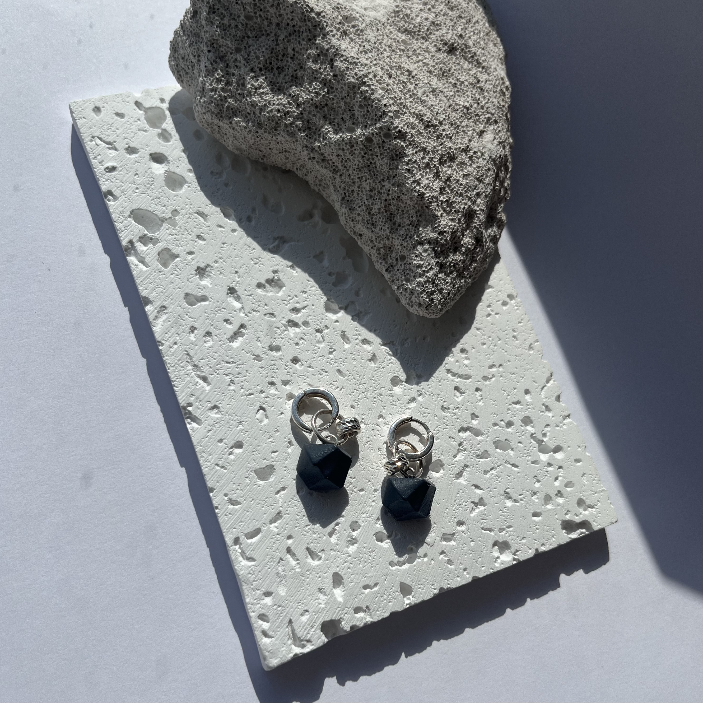 Auskarai VIRSMAS - BURTAI / Earrings TRANSFORMATION - SPELLS