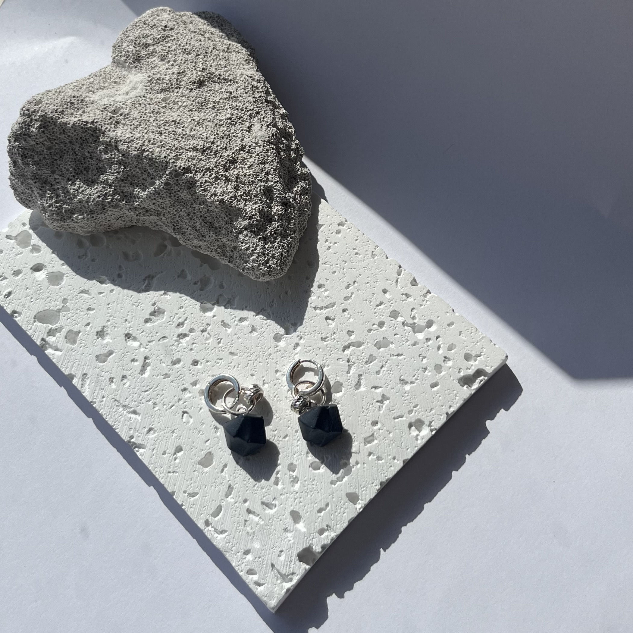 Auskarai VIRSMAS - BURTAI / Earrings TRANSFORMATION - SPELLS