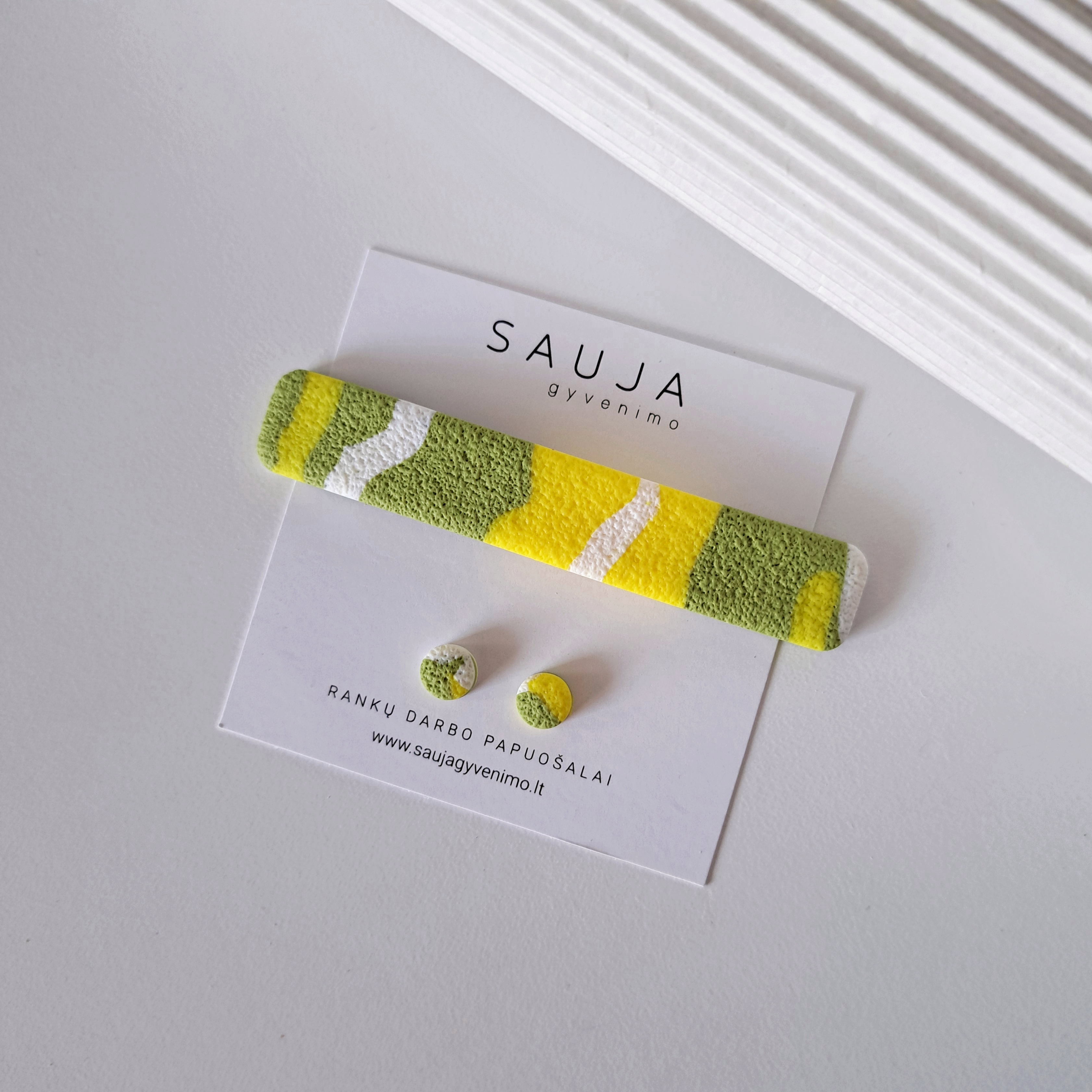 Žalias margas segtukas 8 cm