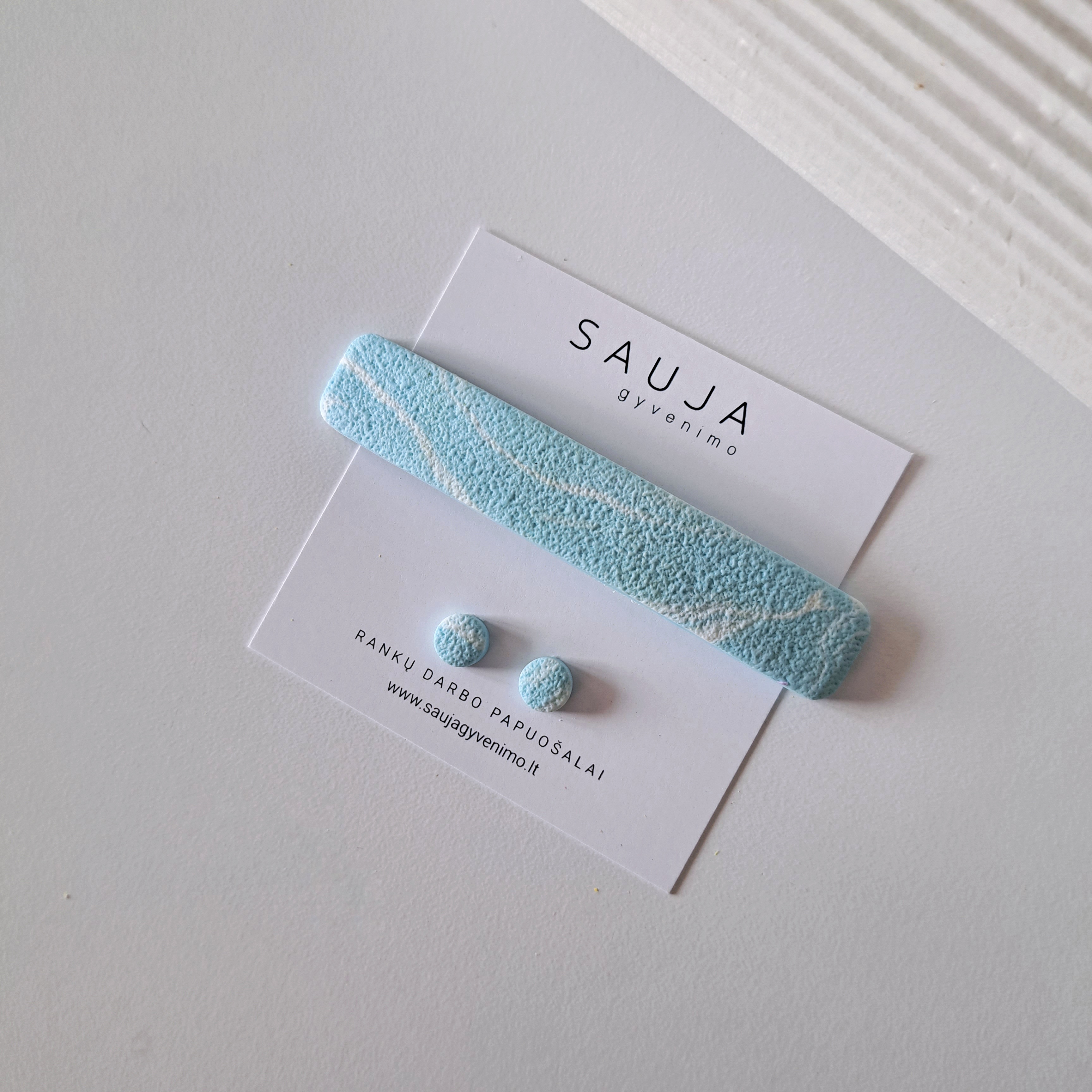Žydras/baltas segtukas 8 cm