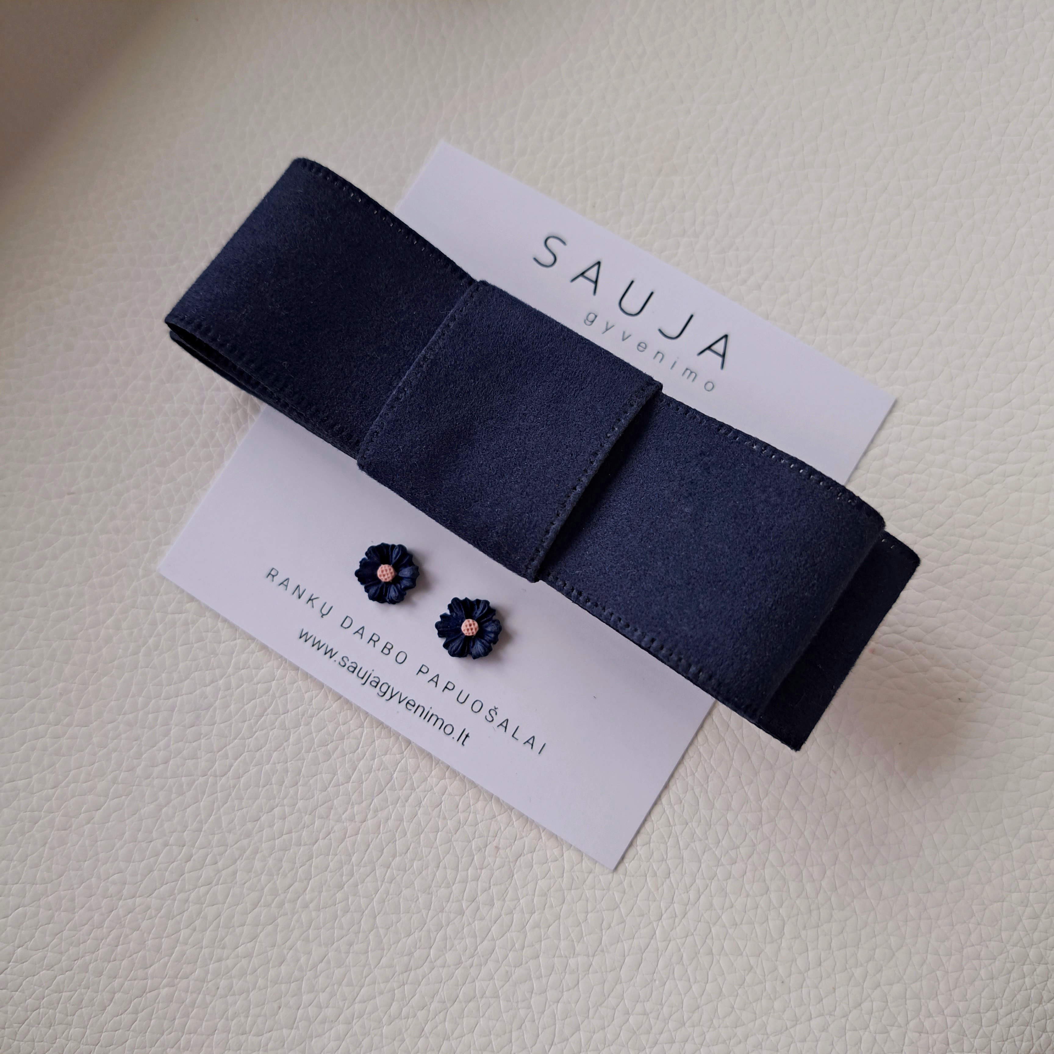 Mėlynas velvet segtukas kaspinas
