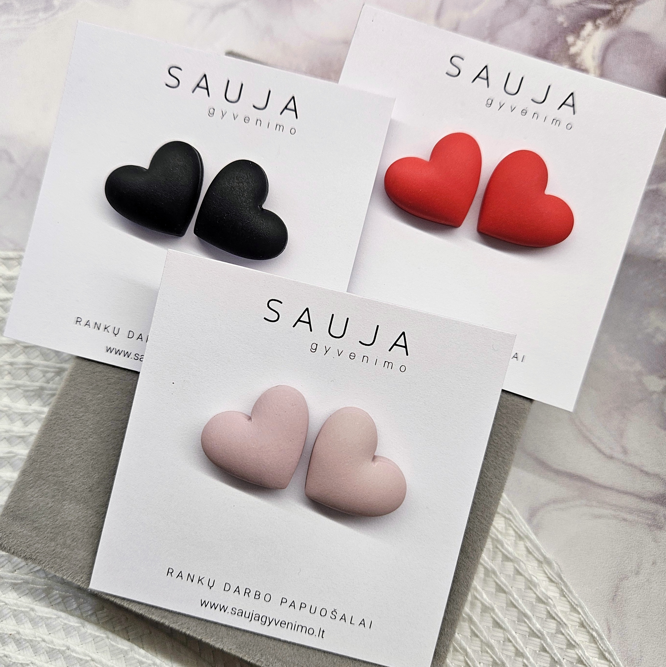 'Puf Heart' auskarai 