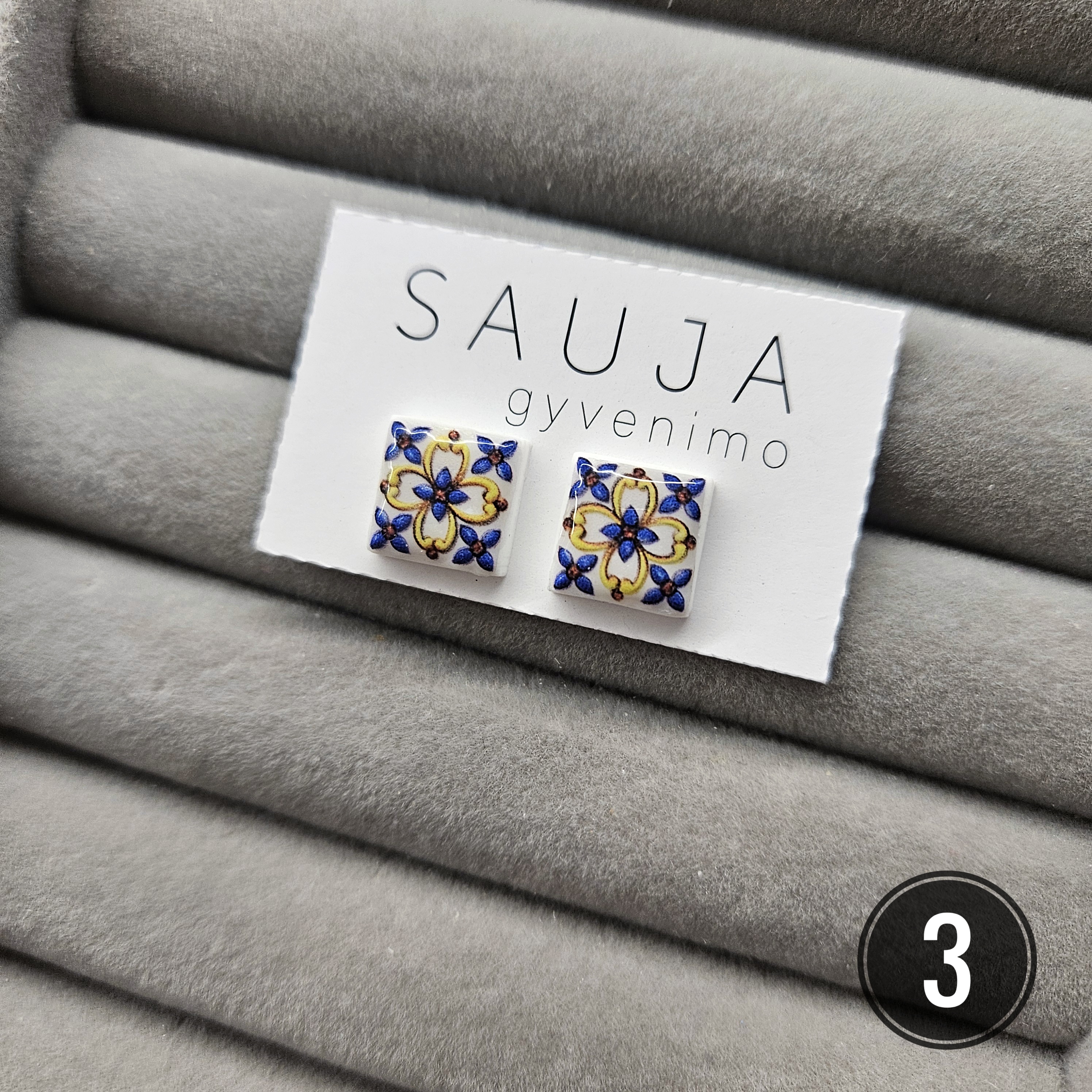 'Pattern' auskarai 