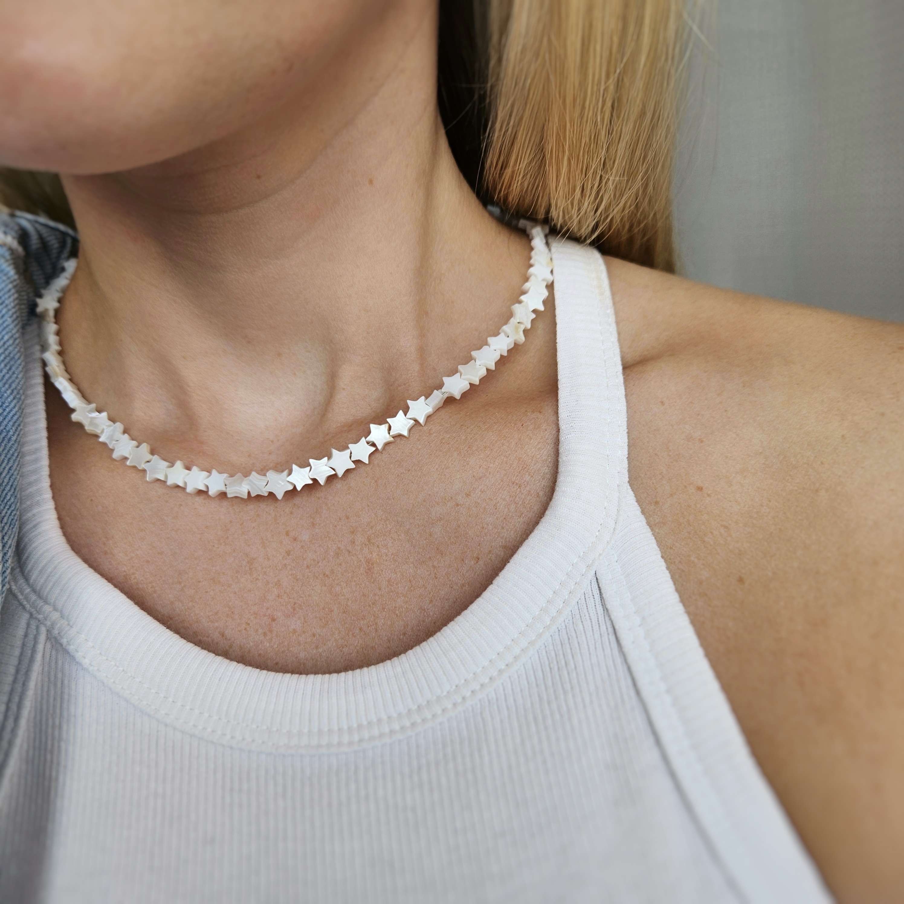 'White star shell' kaklo vėrinys  