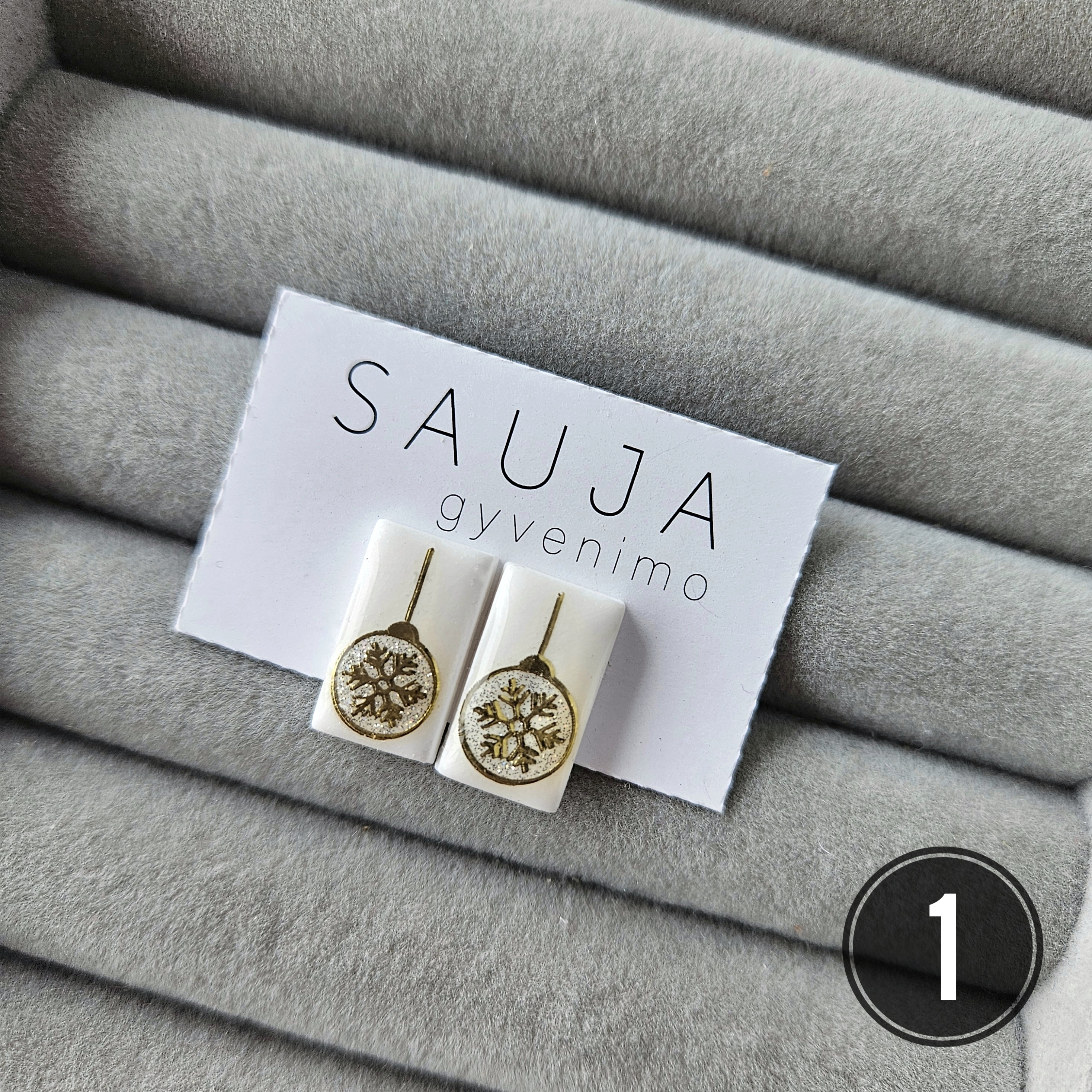 'Ckristmas' white auskarai