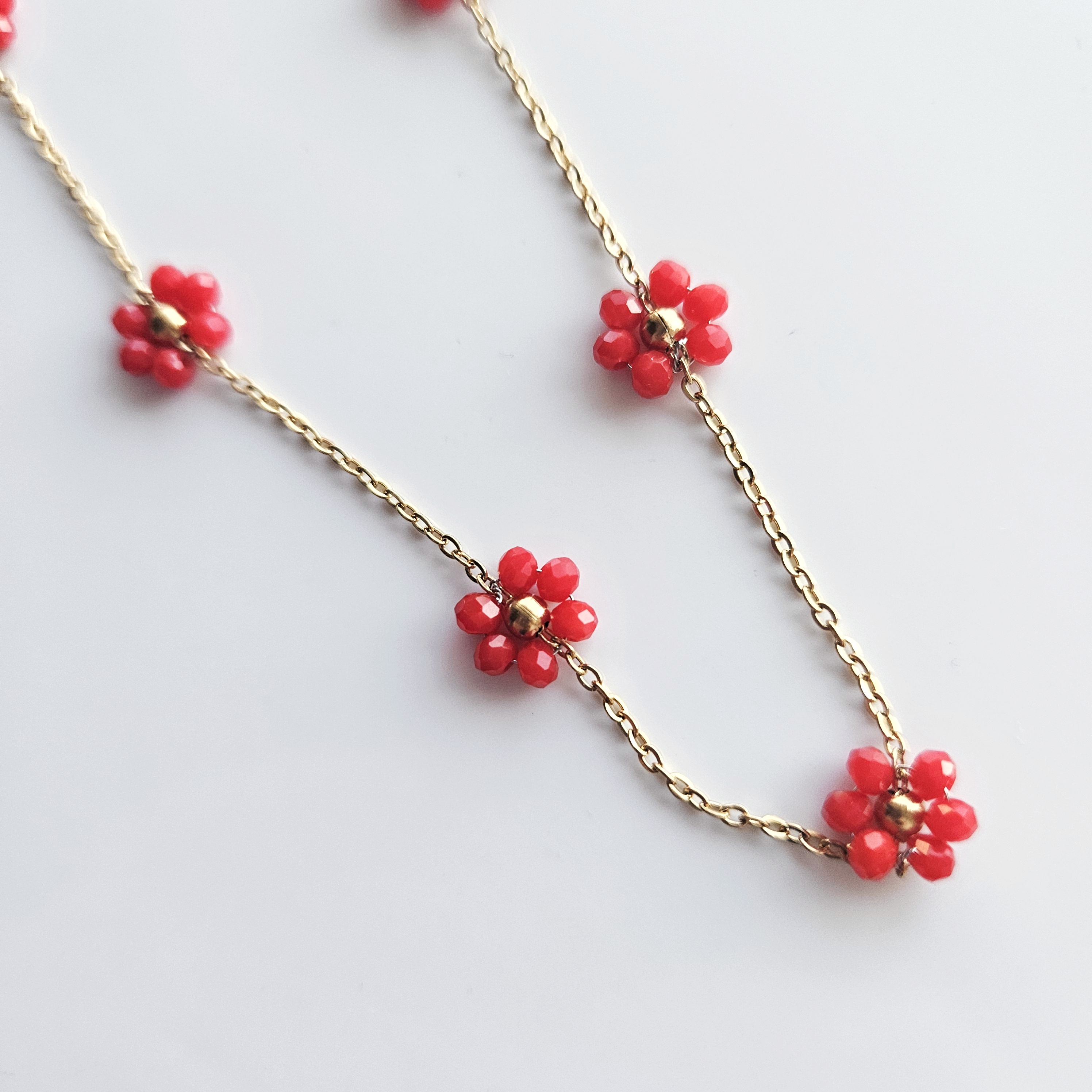 'Red flower' kaklo vėrinys 