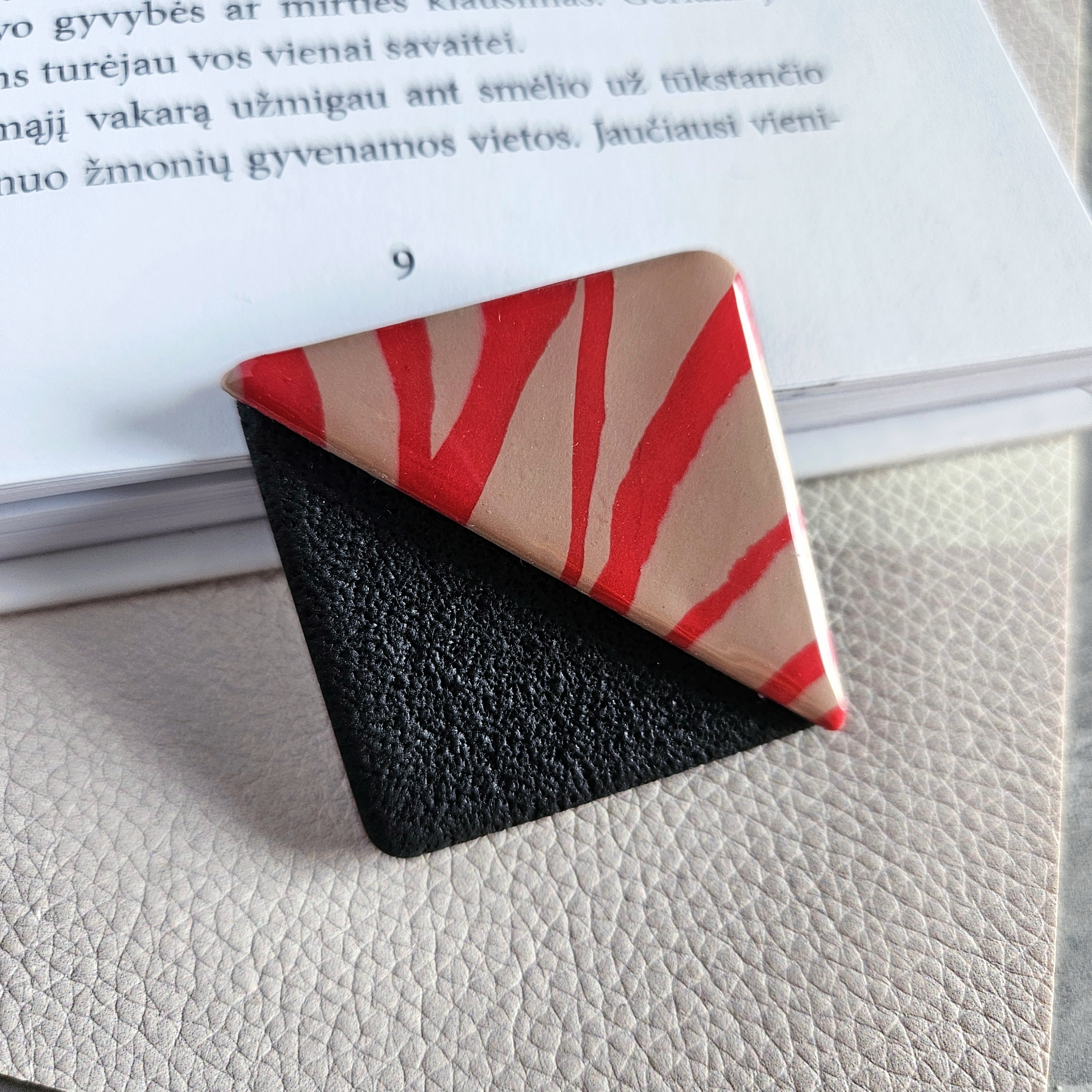 'Marble III' skirtukas 