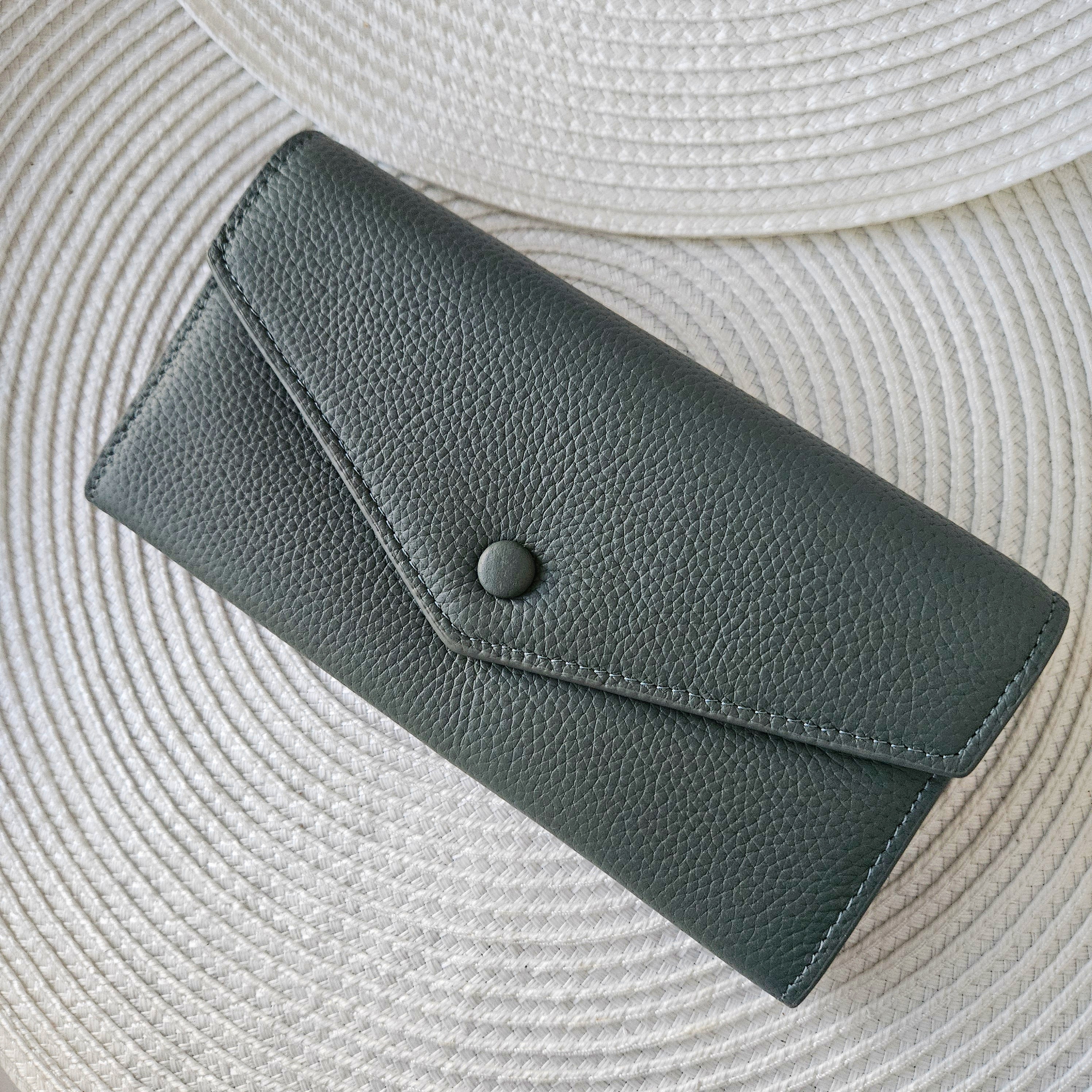 Žalia chaki piniginė