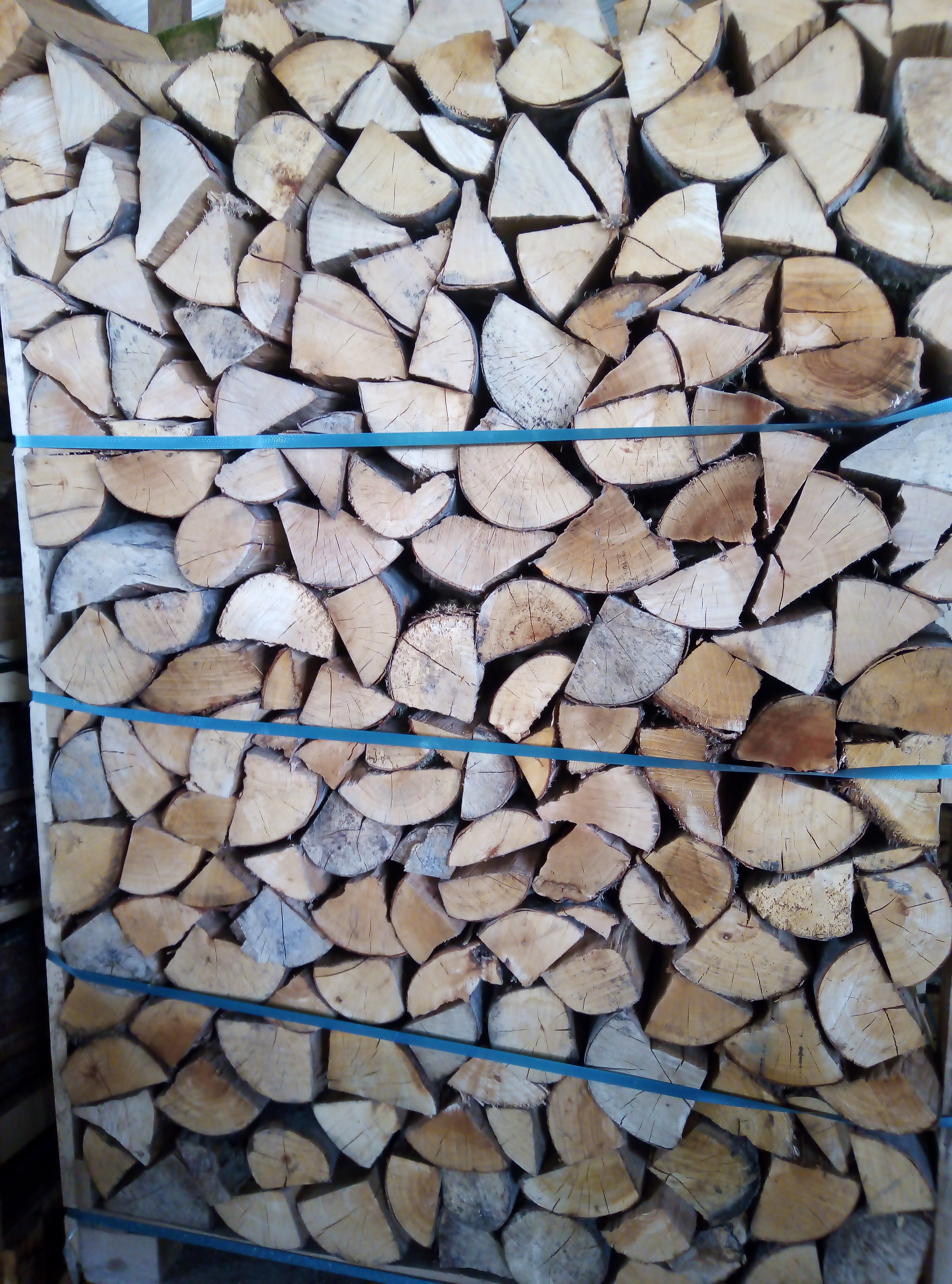 Palette de bois de chauffage SEC 2.5 stères 50cm en LIVRAISON