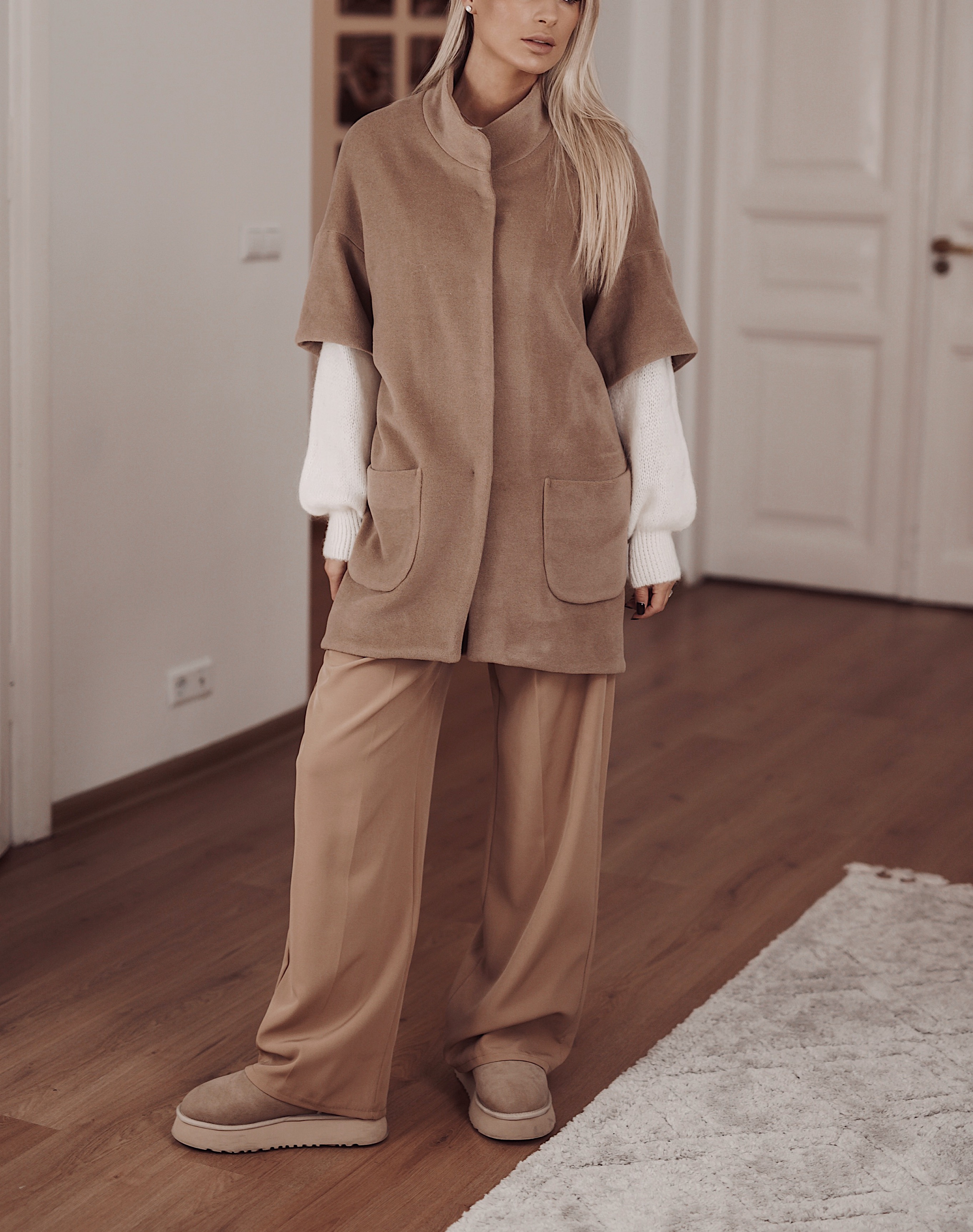 Wool and Cashmere Coat in Brown
