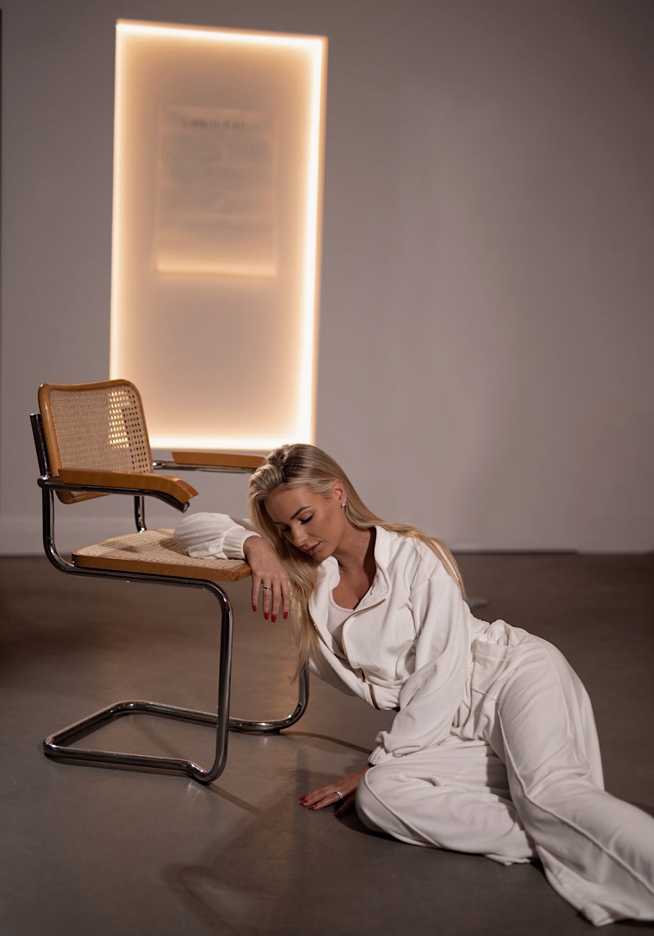 Off - White Lounge Set