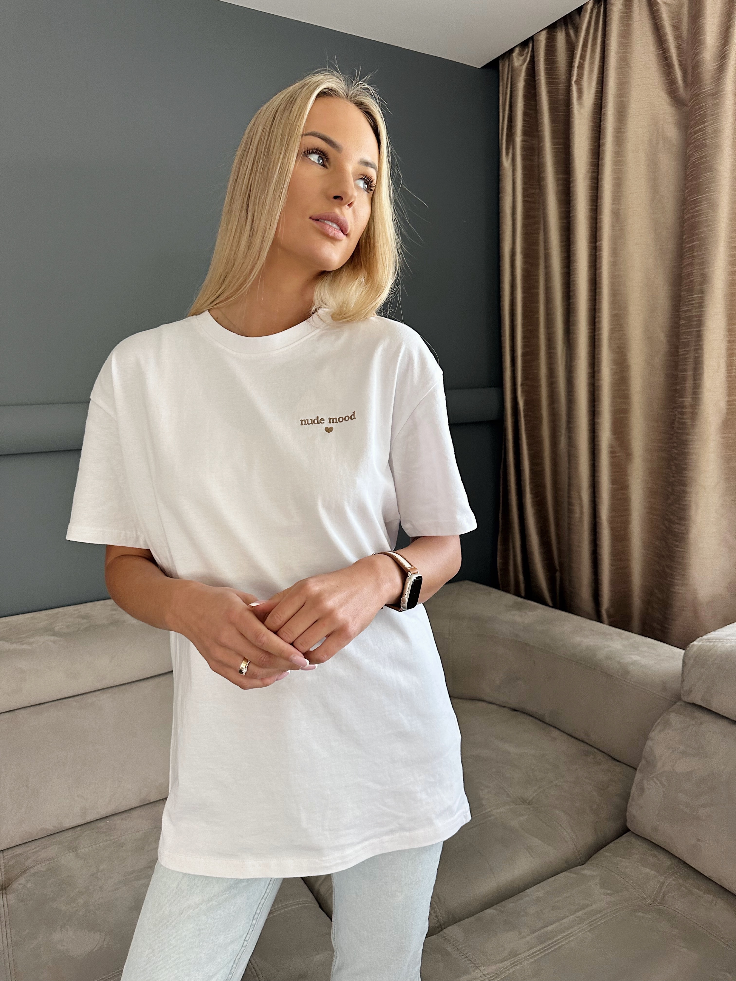 nude mood T-SHIRT